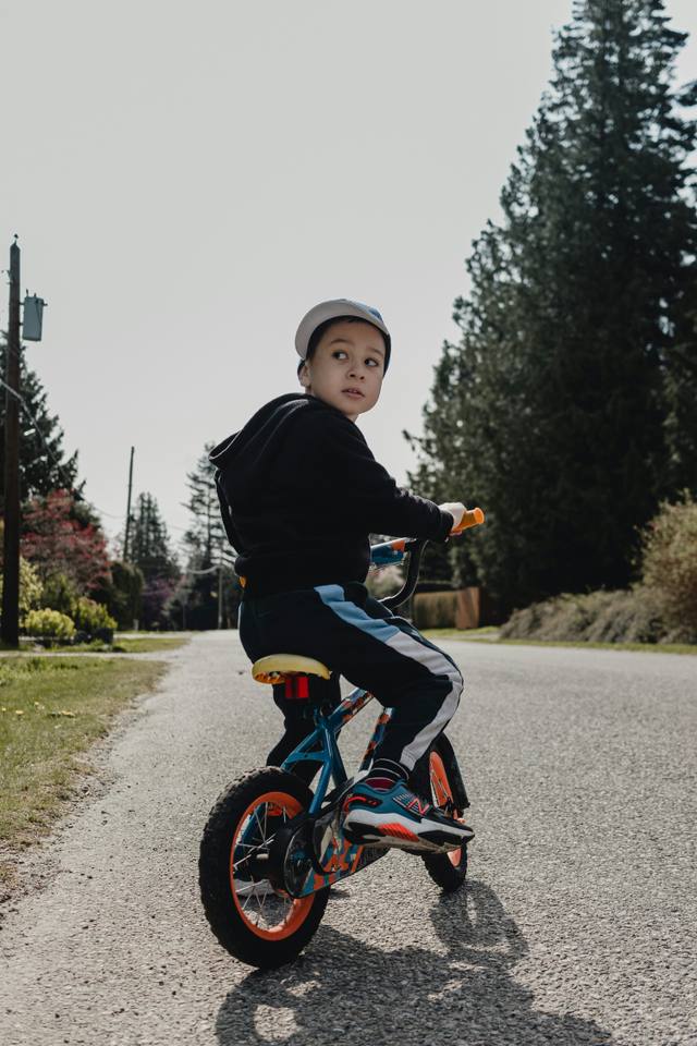 Laufrad oder Kinderfahrrad? Der richtige Einstieg