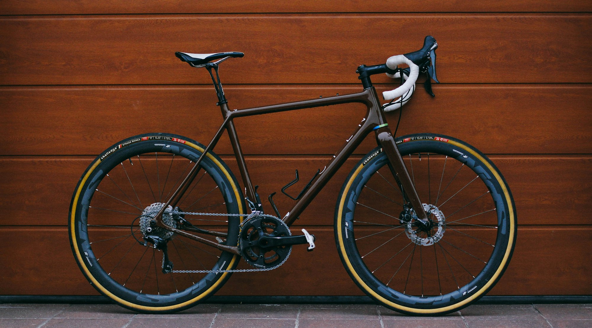 Ritchey ruft Carbon-Gabeln mit Bohrung in der Gabelkrone zurück – der Gewindeeinsatz kann sich lösen.